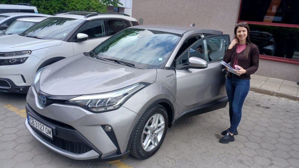 TOYOTA C-HR 1.8H E-CVT Business Sport​